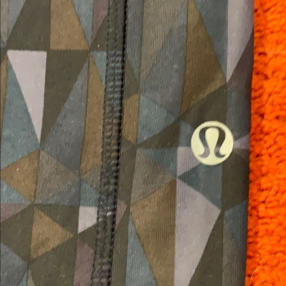 Lululemon full length leggings with pockets - Picture 2 of 3